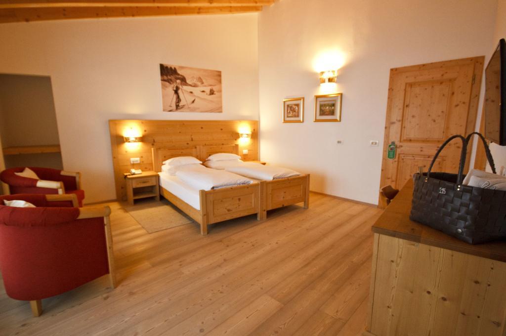 Hotel Gran Paradiso San Cassiano  Pokoj fotografie
