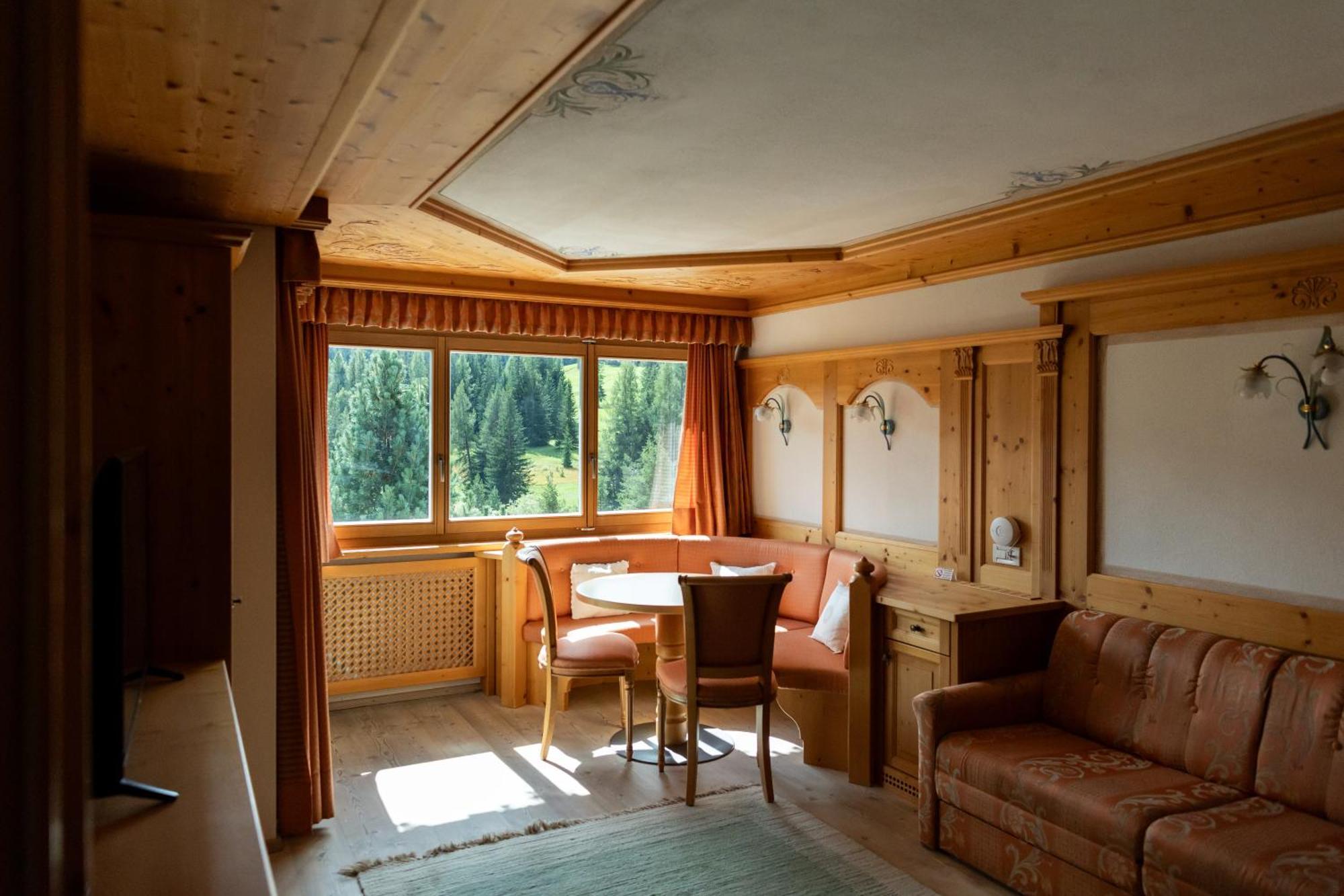 Hotel Gran Paradiso San Cassiano  Exteriér fotografie
